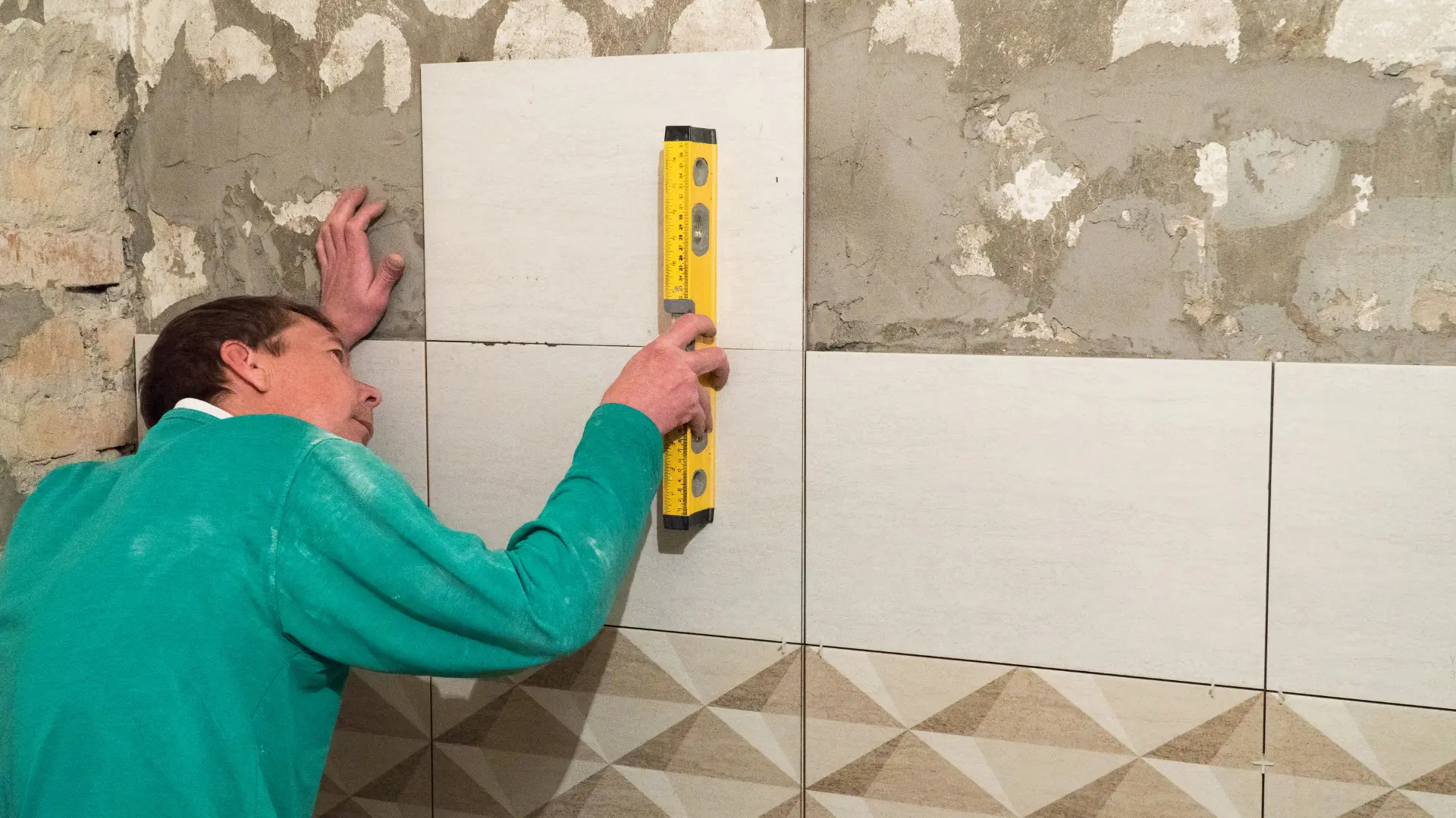 Tile Installer in Toronto